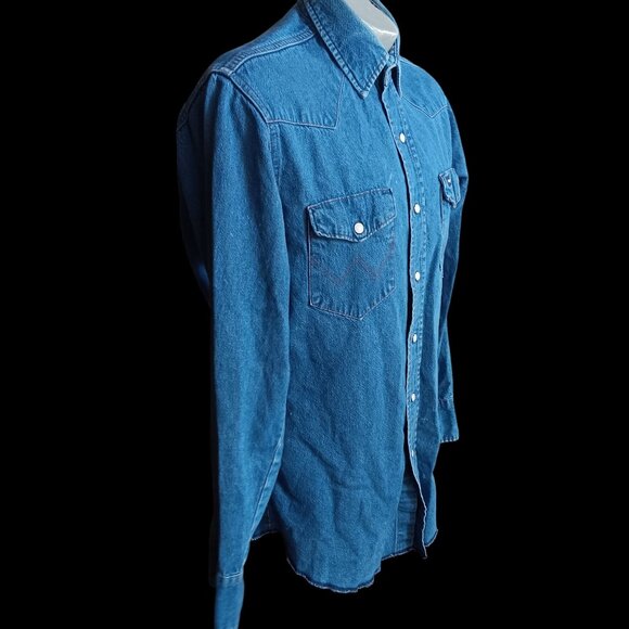 Vintage Men's Western Shirt Medium Wrangler Faded Denim Pearl Snap 1990's Cowboy - Picture 3 of 8